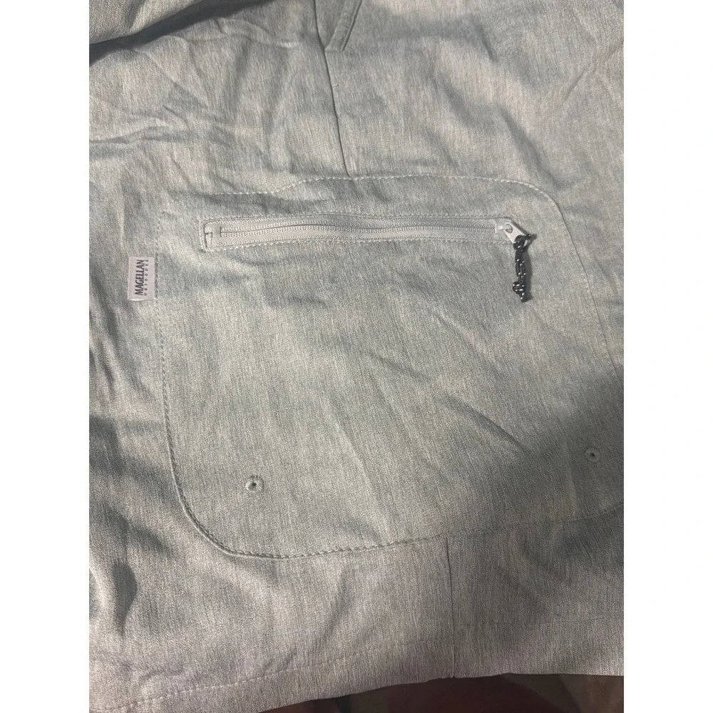 Magellan Outdoors Aransas Pass Hybrid Shorts Mens 44 Monument Heather Grey Fish